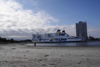 im Hintergrund das Maritim 